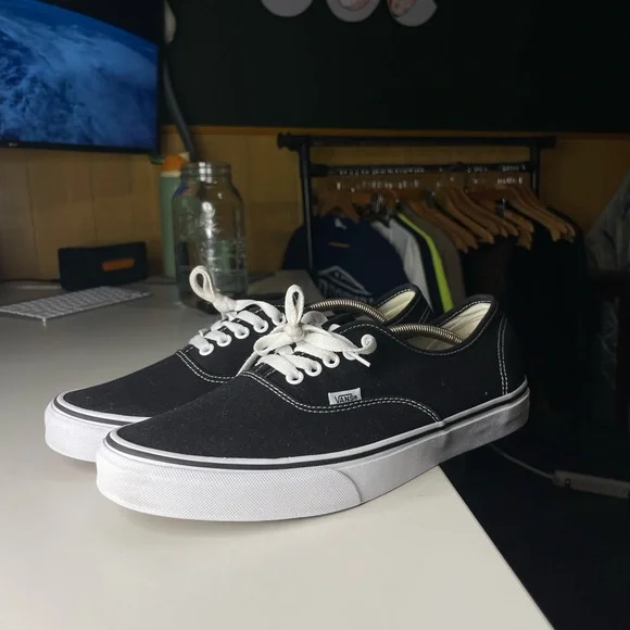 Sold - Picture 2 of 8